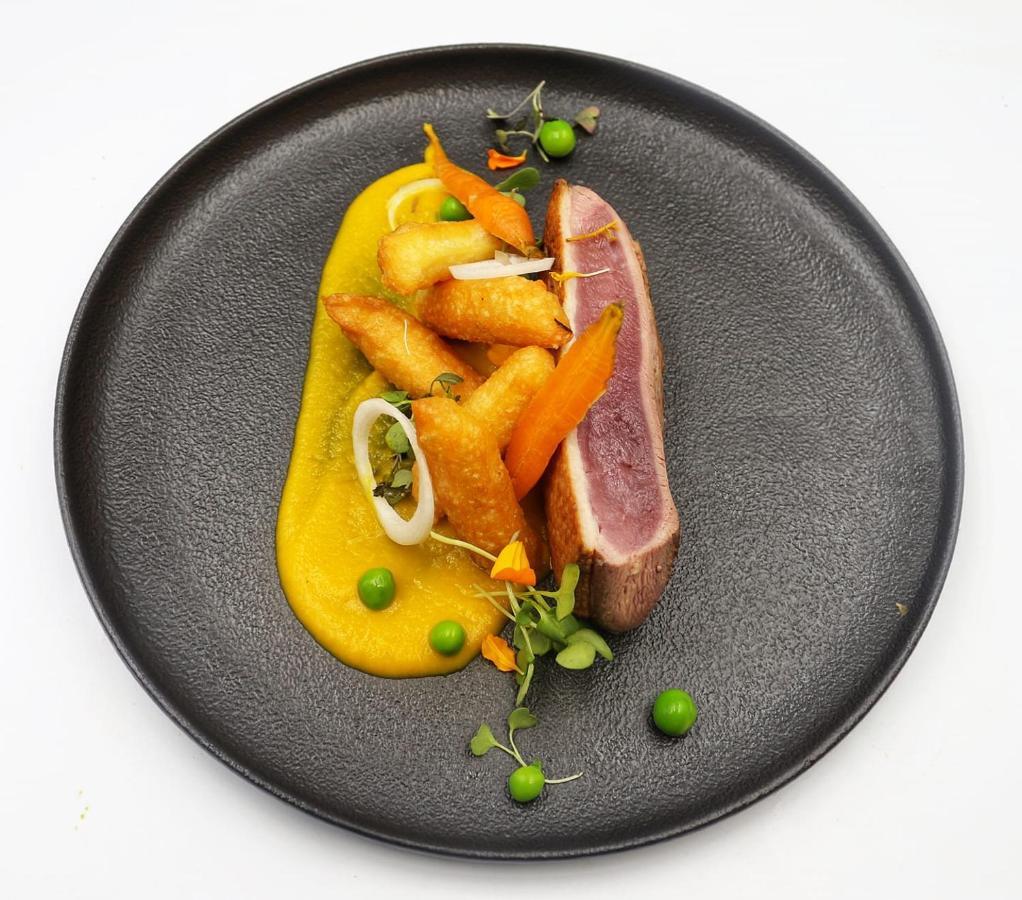 Logis Hotel Restaurant Le Clos Fleuri Castelnaudary Exterior photo