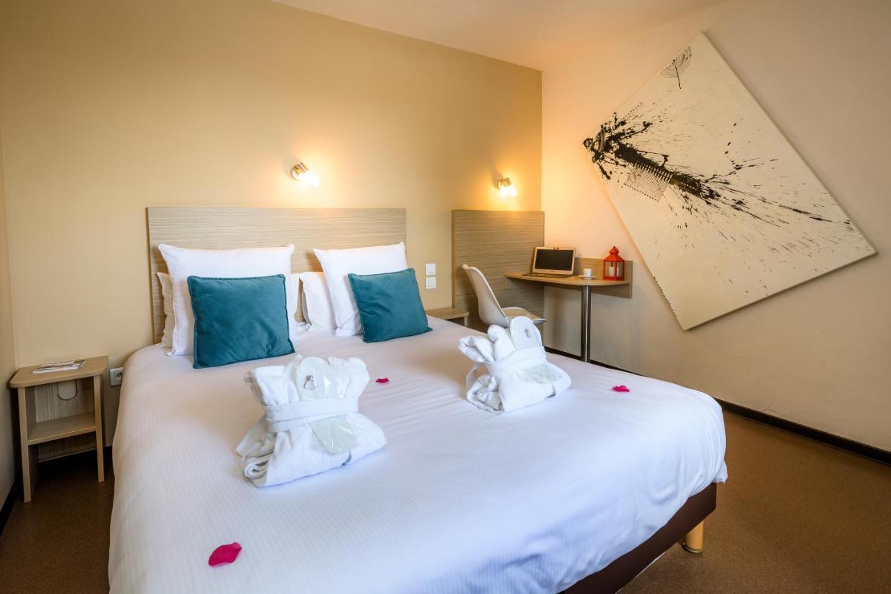 Logis Hotel Restaurant Le Clos Fleuri Castelnaudary Exterior photo